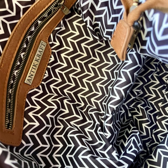 Antik Kraft Brown Vegan Leather Hobo Bag - Picture 8 of 9